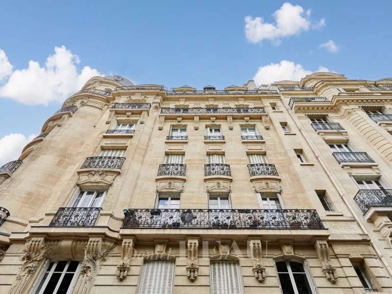 Appartement Paris 7e - 4 chambres - 120m²