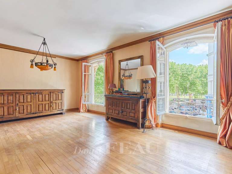 Appartement Paris 7e - 4 chambres - 120m²