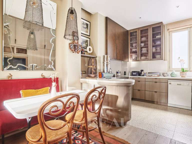 Appartement Paris 7e - 2 chambres - 167m²