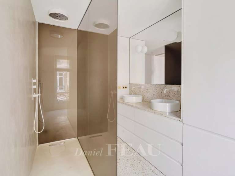 Appartement Paris 7e - 1 chambre - 119m²