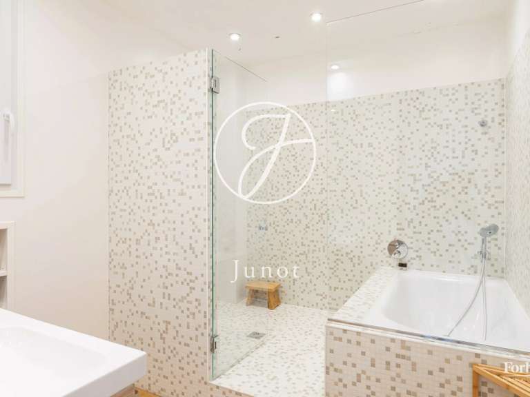 Appartement Paris 7e - 4 chambres - 175m²