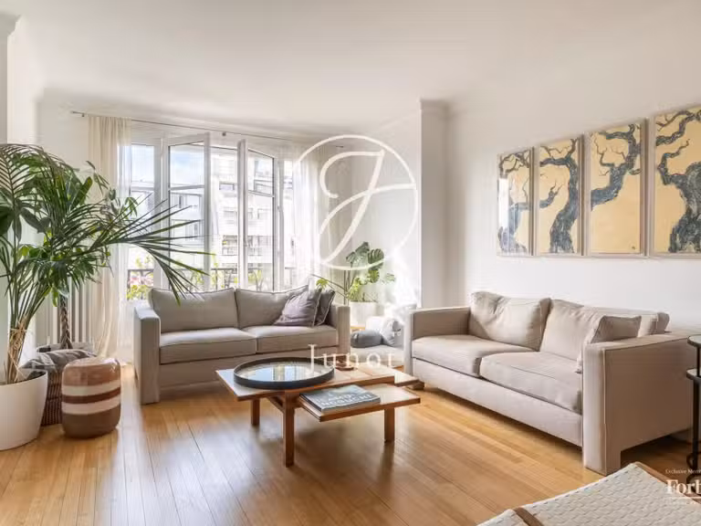 Appartement Paris 7e - 4 chambres - 175m²
