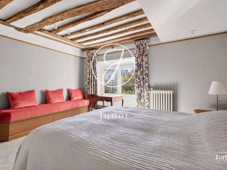 Appartement Paris 7e - 3 chambres - 144m²