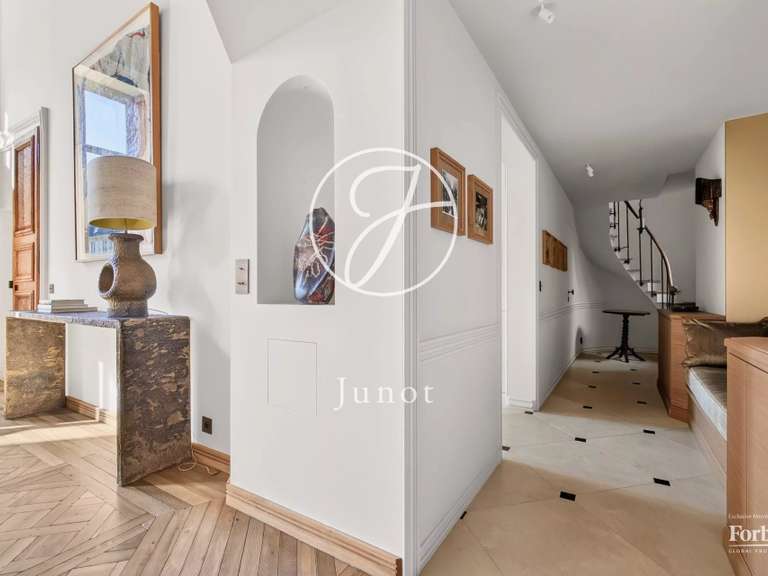 Appartement Paris 7e - 3 chambres - 144m²