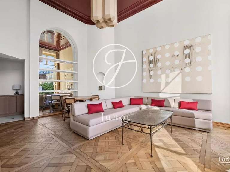 Appartement Paris 7e - 3 chambres - 144m²
