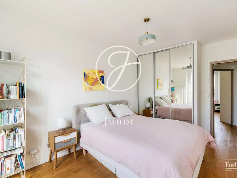 Appartement Paris 7e - 3 chambres - 79m²