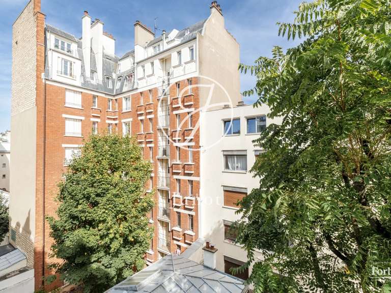 Appartement Paris 7e - 3 chambres - 79m²