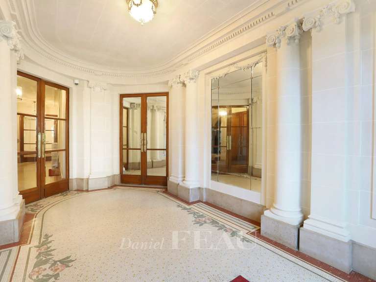 Appartement Paris 7e - 3 chambres - 172m²