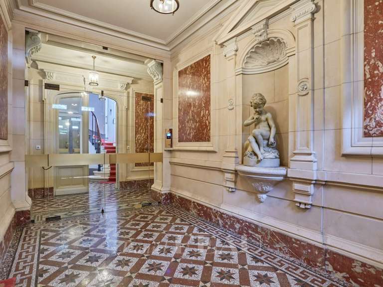 Appartement Paris 7e - 2 chambres - 146m²