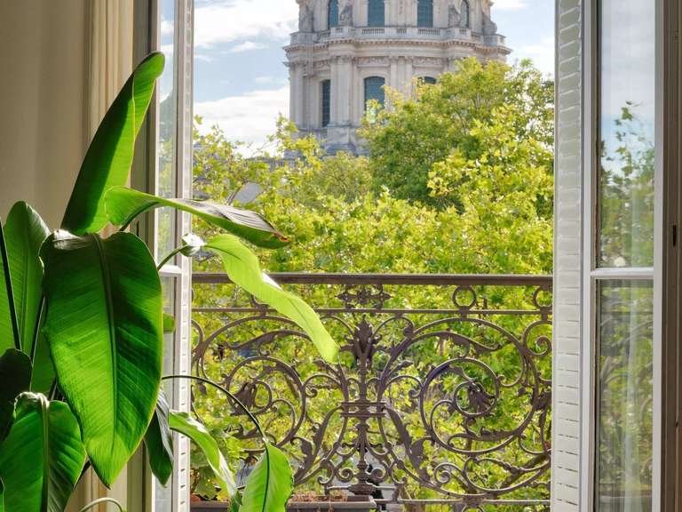 Appartement Paris 7e - 2 chambres - 146m²