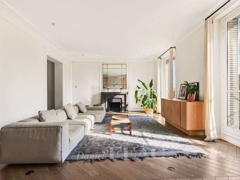 Appartement Paris 7e - 2 chambres - 146m²