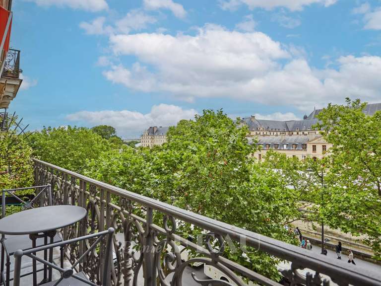 Appartement Paris 7e - 2 chambres - 146m²