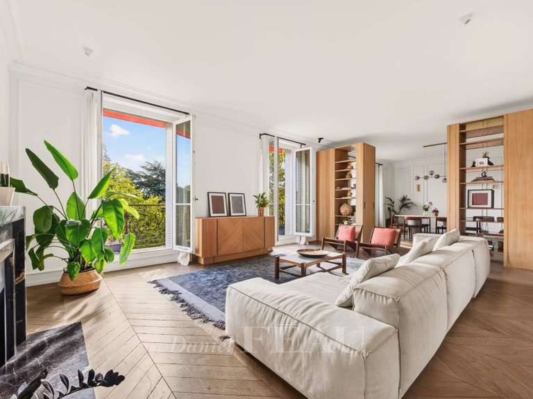 Appartement Paris 7e - 2 chambres - 146m²