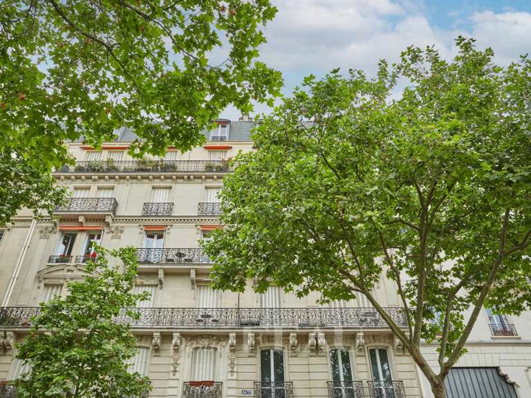 Appartement Paris 7e - 2 chambres - 146m²