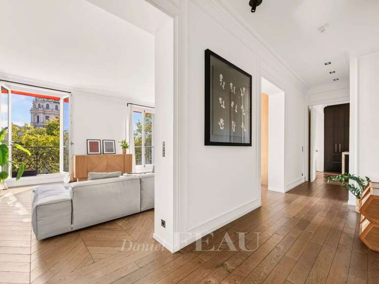 Appartement Paris 7e - 2 chambres - 146m²