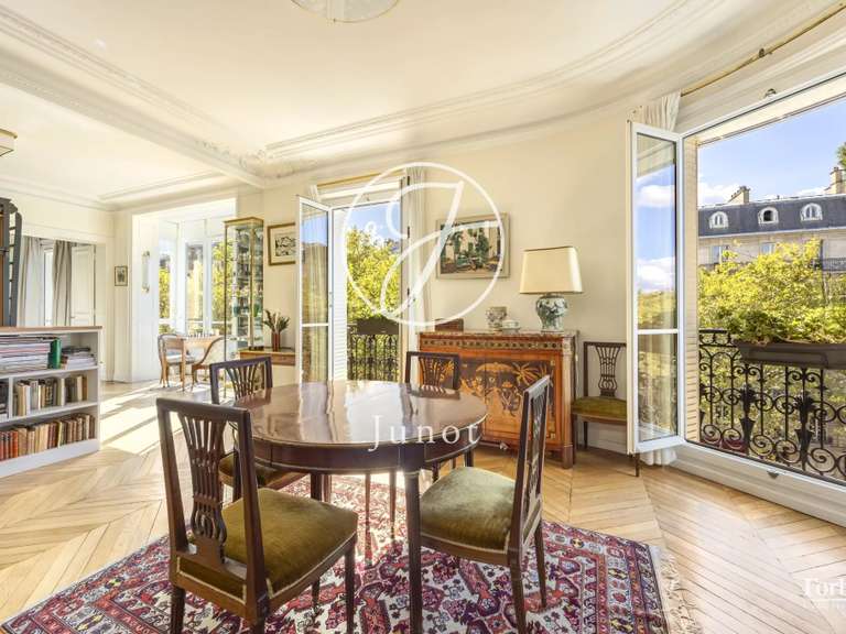 Appartement Paris 7e - 2 chambres - 107m²