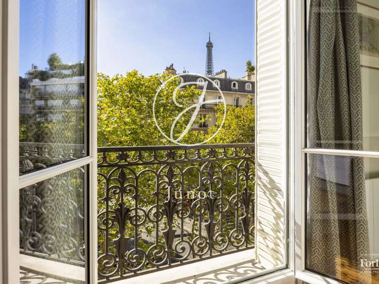 Appartement Paris 7e - 2 chambres - 107m²