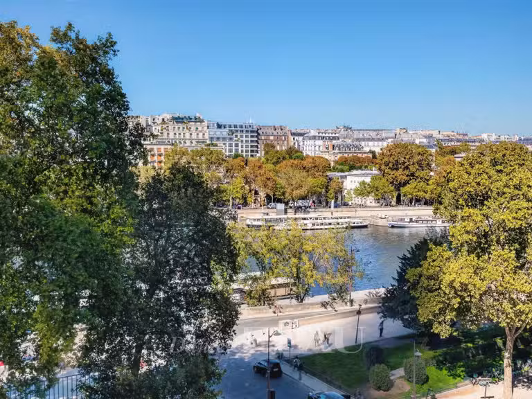 Appartement Paris 7e - 2 chambres - 87m²