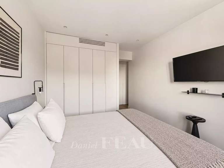Appartement Paris 7e - 2 chambres - 87m²