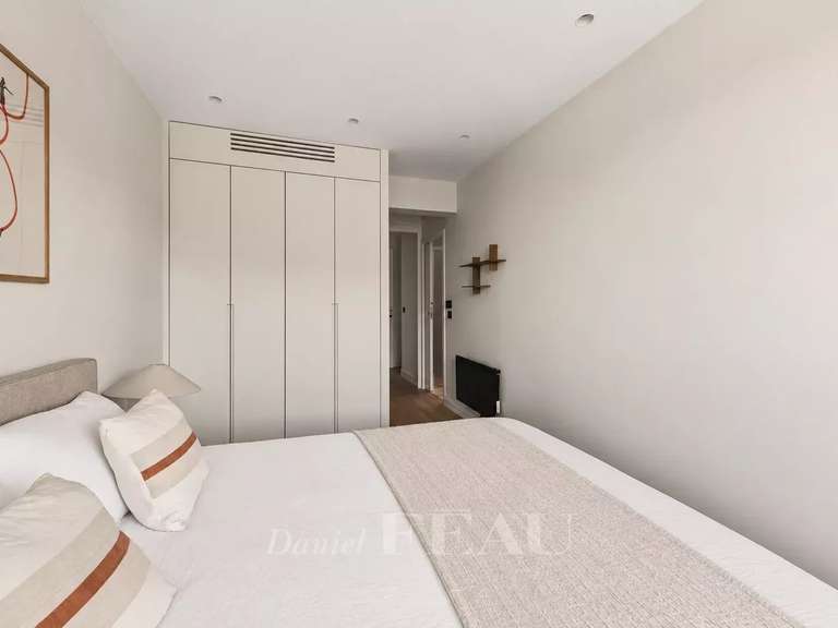 Appartement Paris 7e - 2 chambres - 87m²
