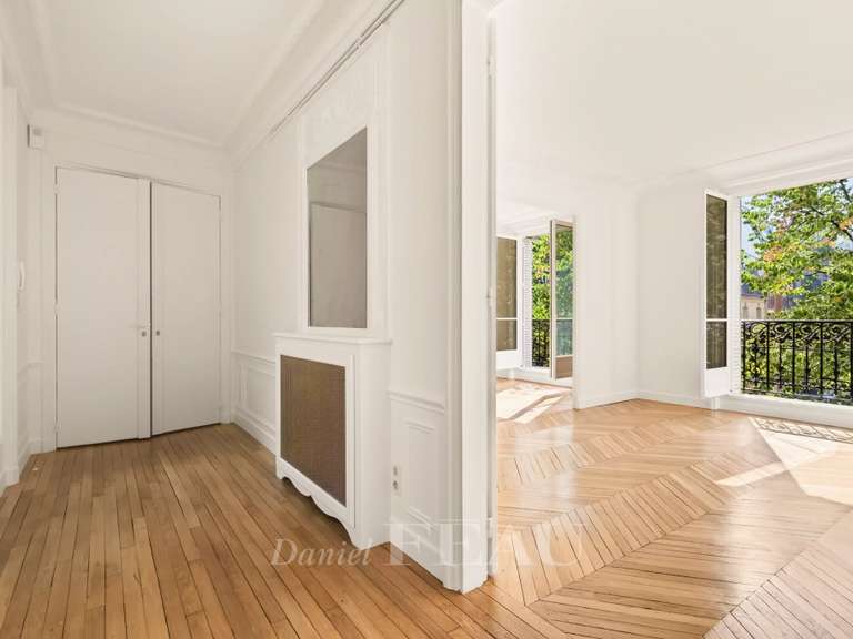 Appartement Paris 7e - 3 chambres - 130m²