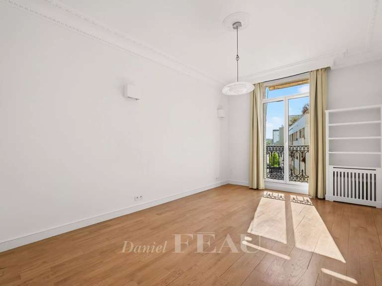 Appartement Paris 7e - 5 chambres - 245m²