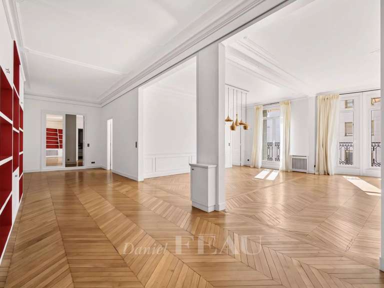 Appartement Paris 7e - 5 chambres - 245m²