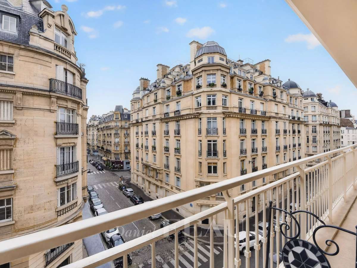 Apartment Paris 7e
