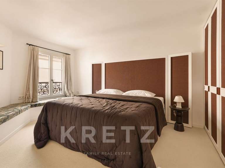 Appartement Paris 7e - 4 chambres - 136m²