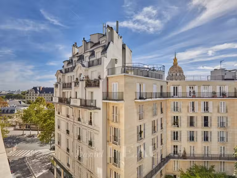 Appartement Paris 7e - 2 chambres - 74m²