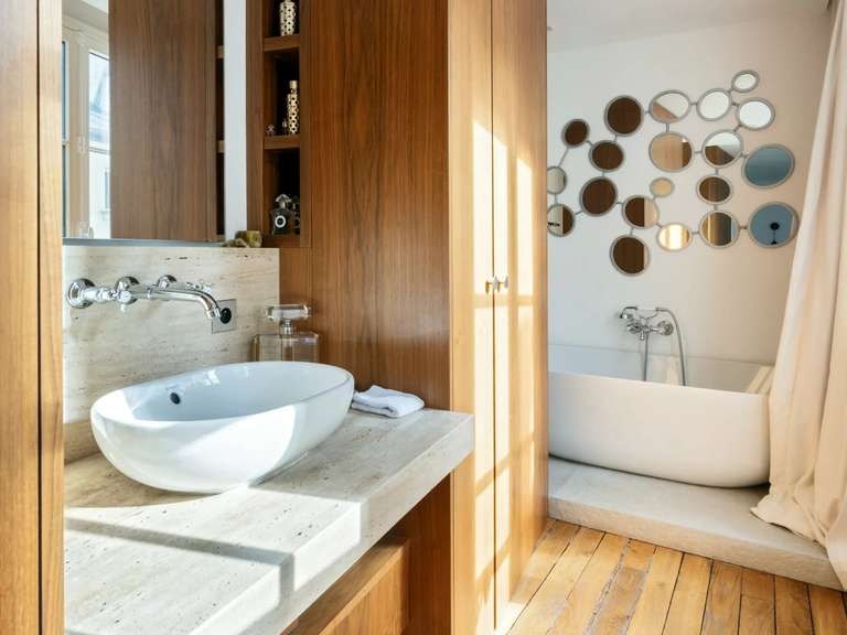Appartement Paris 7e - 2 chambres - 67m²