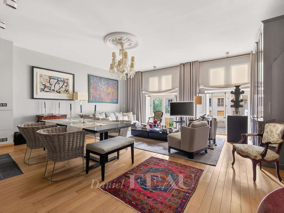 Apartment Paris 7e