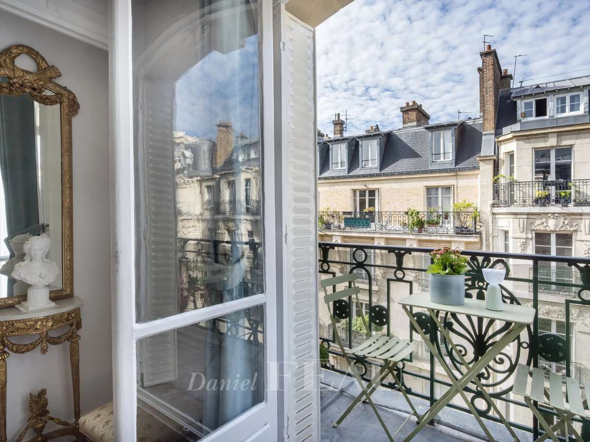 Apartment Paris 7e