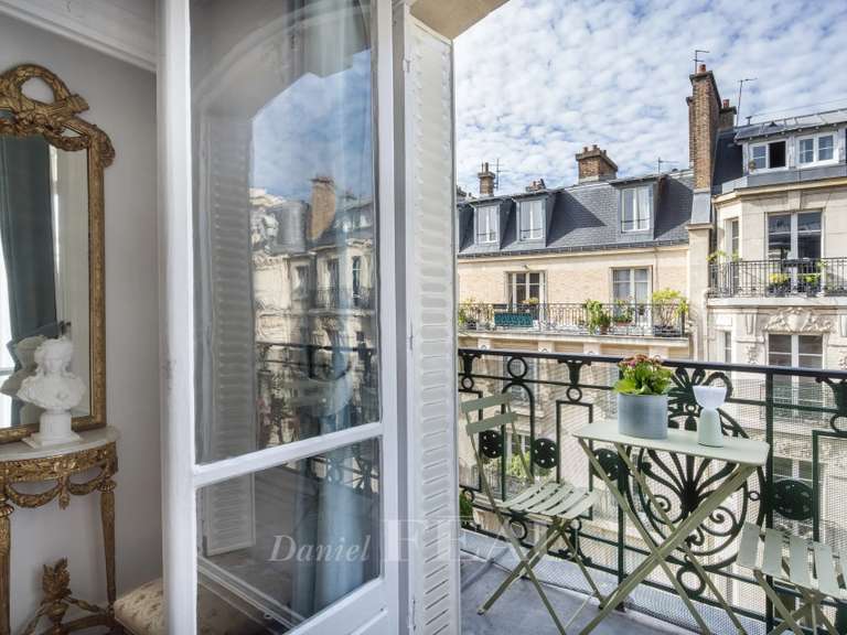 Appartement Paris 7e - 4 chambres - 115m²