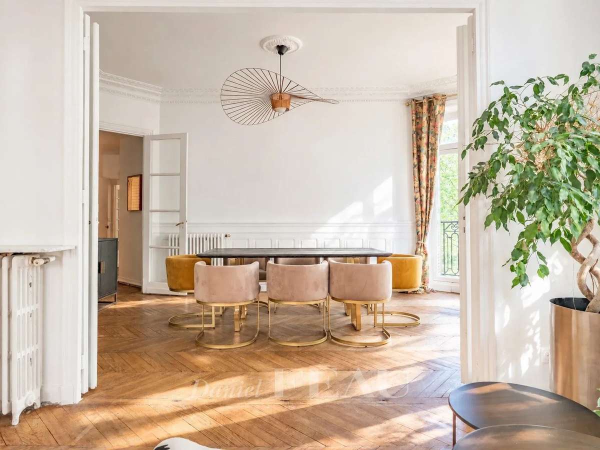 Apartment Paris 7e