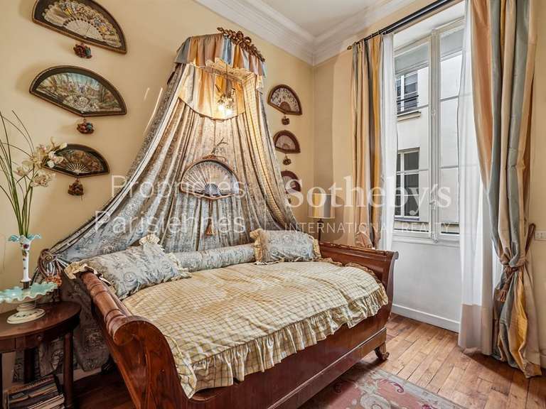 Appartement Paris 7e - 2 chambres - 106m²