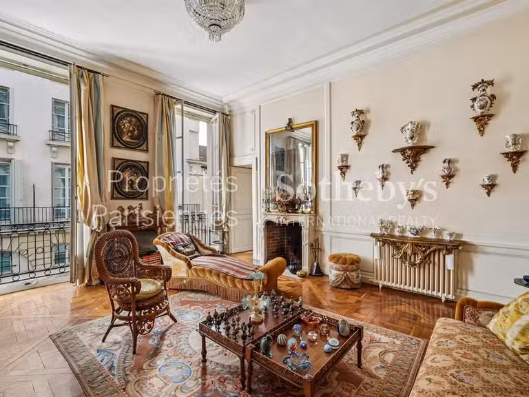 Appartement Paris 7e - 2 chambres - 106m²