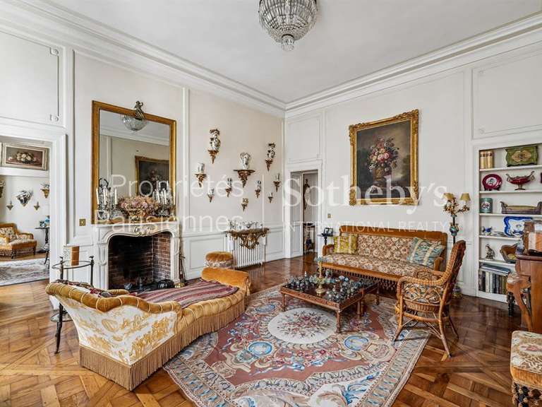 Appartement Paris 7e - 2 chambres - 106m²