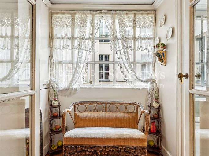 Appartement Paris 7e - 2 chambres - 106m²