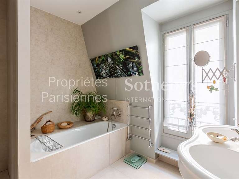 Appartement Paris 7e - 140m²