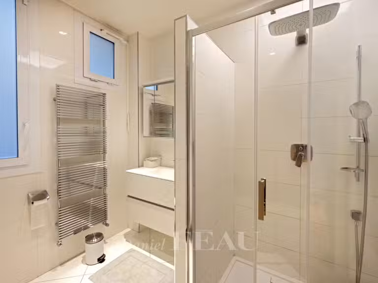 Appartement Paris 7e - 3 chambres - 155m²