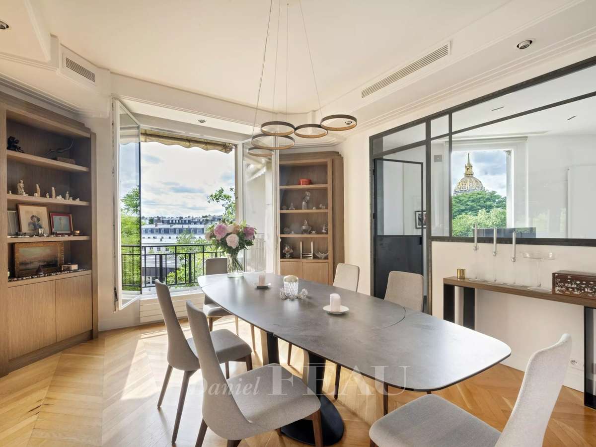 Apartment Paris 7e
