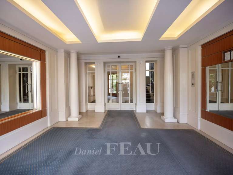 Appartement Paris 7e - 3 chambres - 155m²