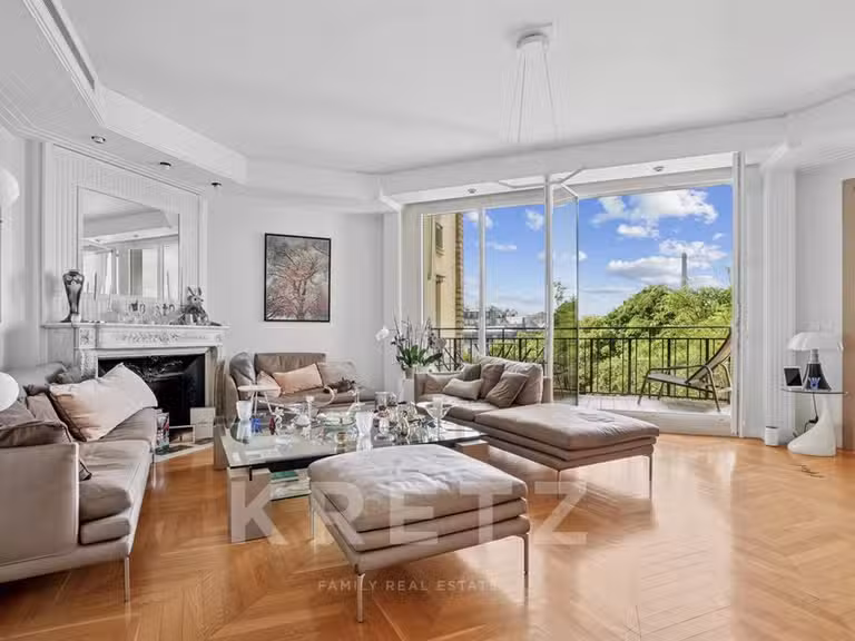 Appartement Paris 7e - 3 chambres - 155m²