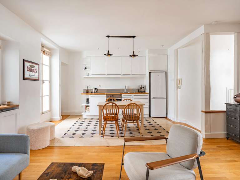 Appartement Paris 7e - 2 chambres - 73m²