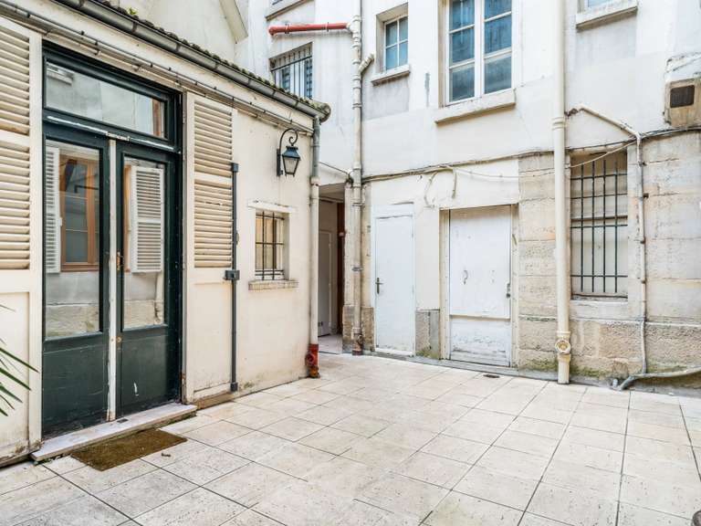 Appartement Paris 7e - 2 chambres - 73m²