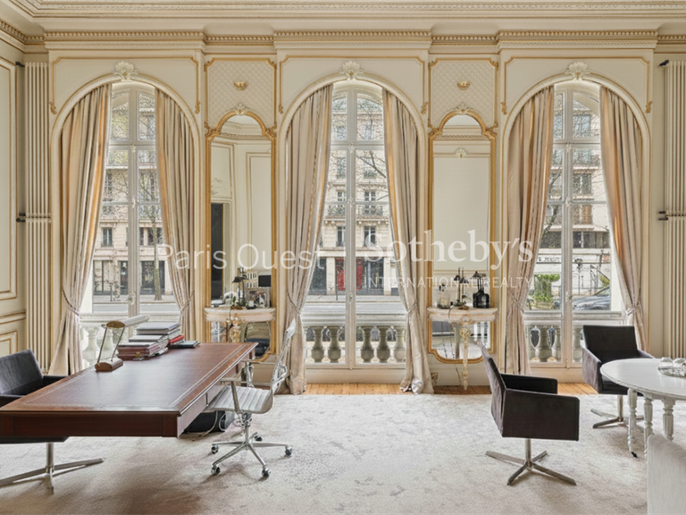 Hôtel particulier Paris 7e - 8 chambres - 718m²