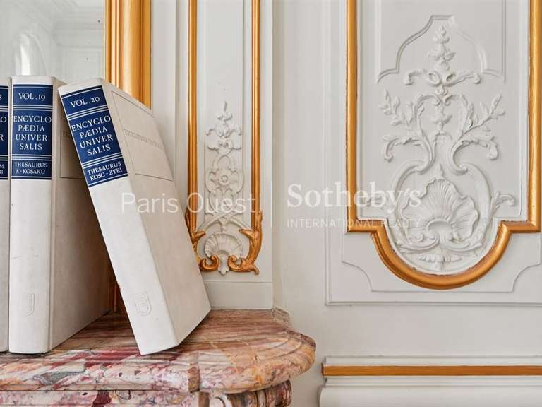 Hôtel particulier Paris 7e - 8 chambres - 718m²