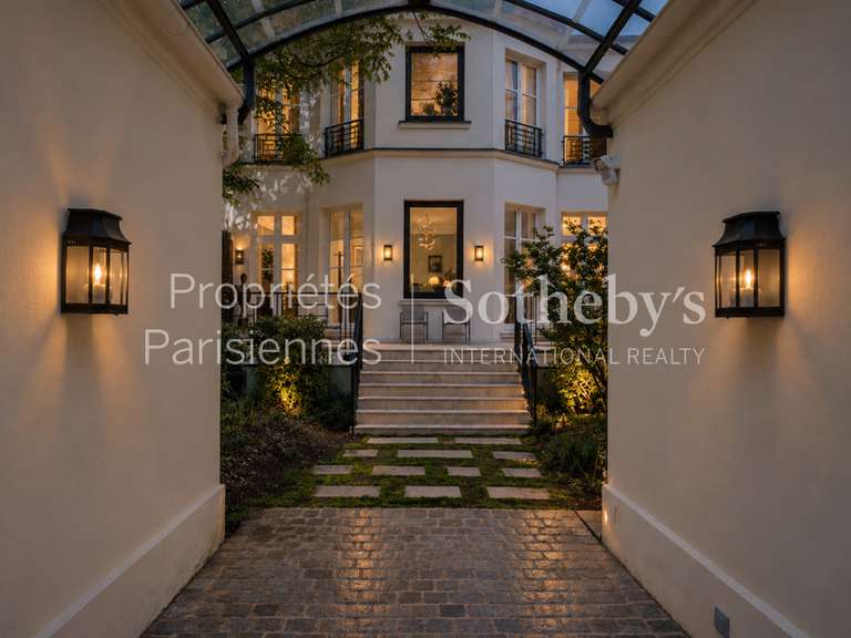 Hôtel particulier Paris 7e - 4 chambres - 320m²