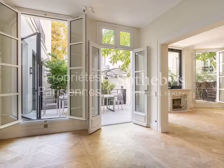 Hôtel particulier Paris 7e - 4 chambres - 320m²